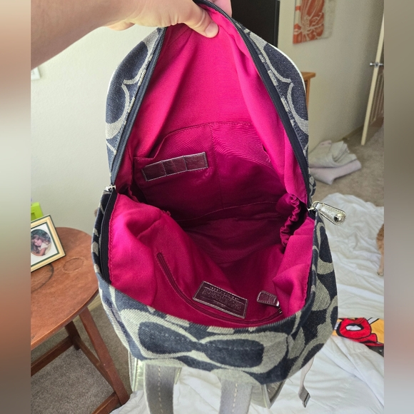 Coach Backpack, black and silver with pink lining - Picture 5 of 10